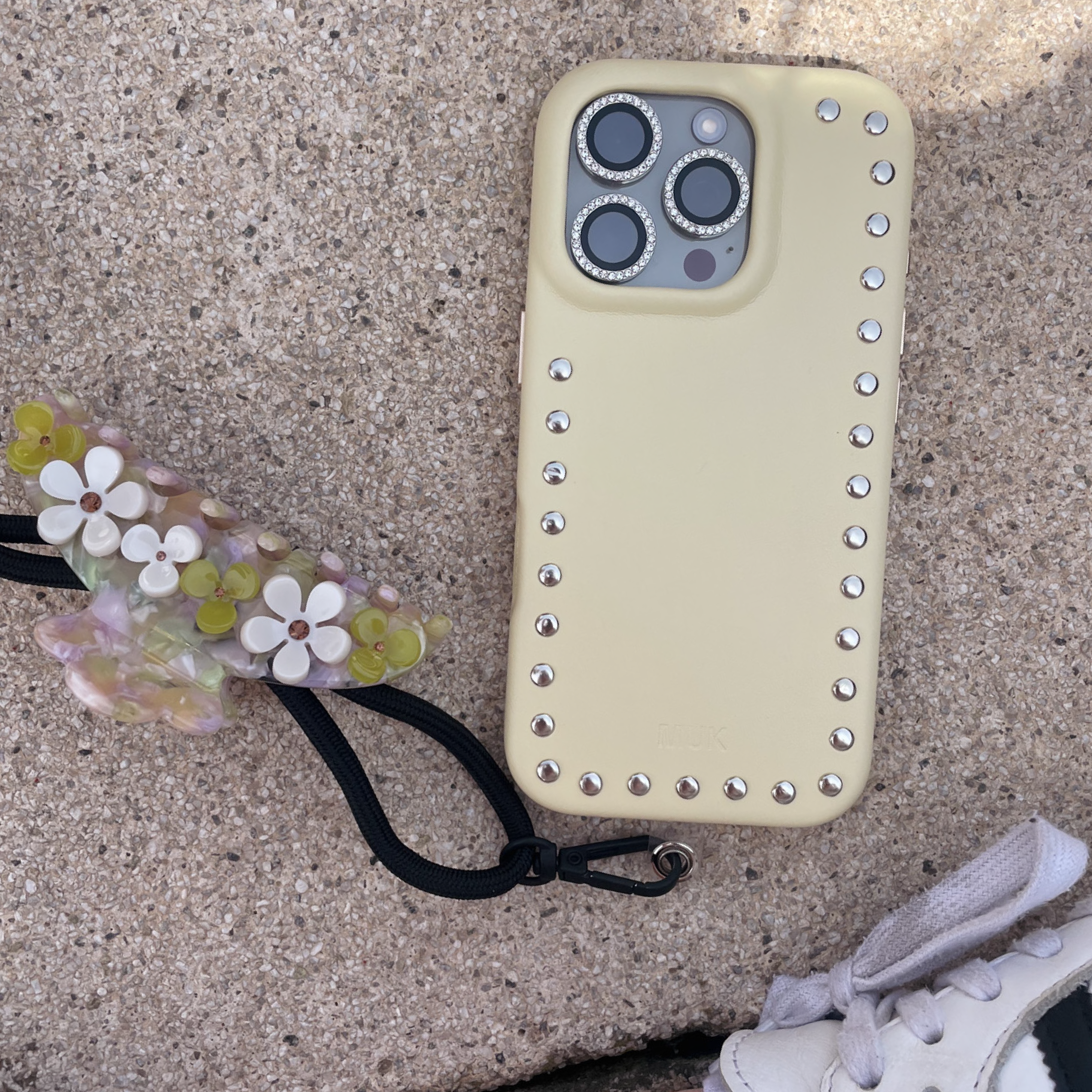 Daisy Flower Clip